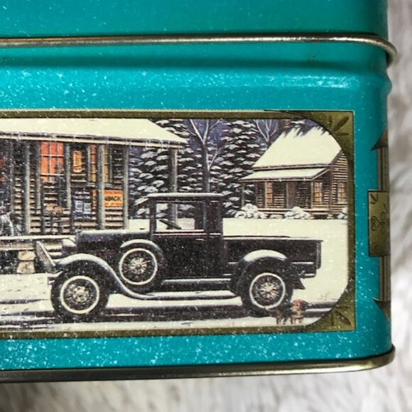 Vintage Coca-Cola Teal Nostalgia Winter Cars at Convenience Store Hinged Top Tin - Picture 9 of 15